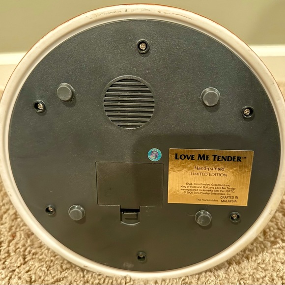 Elvis Presley Franklin Mint “Love Me Tender" Limited Edition Musical Sculpture - Picture 6 of 10